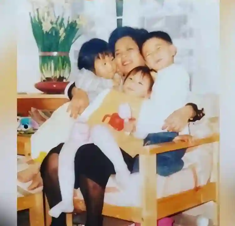 这次，黄宗泽终于不装大度了，句句不提胡杏儿，但句句都戳她心窝
