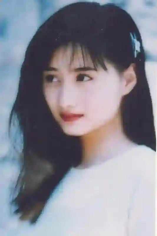 难怪都说陈德容“难哄”，原来她是真公主啊