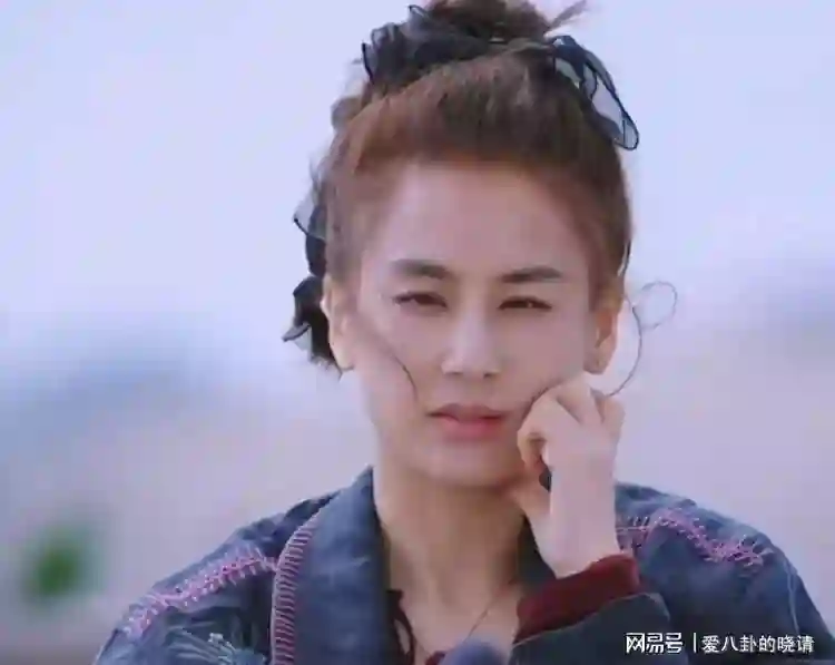 黄圣依妈妈曝外孙让自己寒心，付出白费了，疑似内涵杨子教育观念