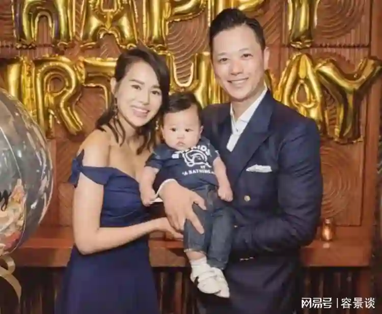 分手13年，胡杏儿再次让世界“刮目相看”，44岁的黄宗泽后悔了吗