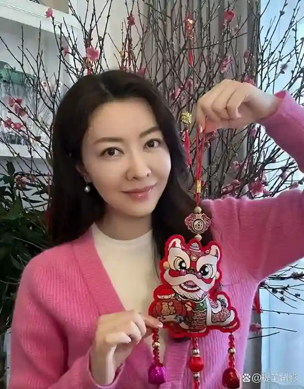 原来郭富城没说谎，44岁丑闻缠身的熊黛林，已走上另一条上坡路