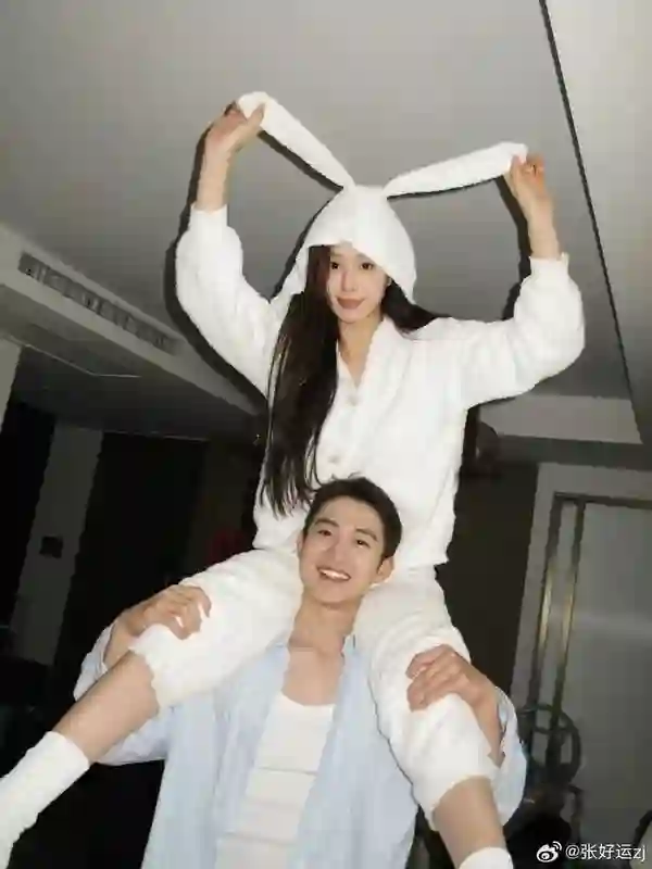 被骂了两年，他俩要结婚了？