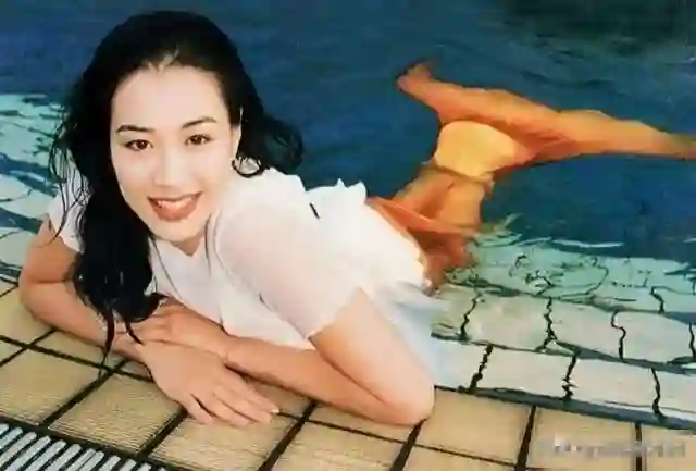 张伦硕霸气回应：娶大12岁离异带三娃无生育能力钟丽缇 并不是图钱