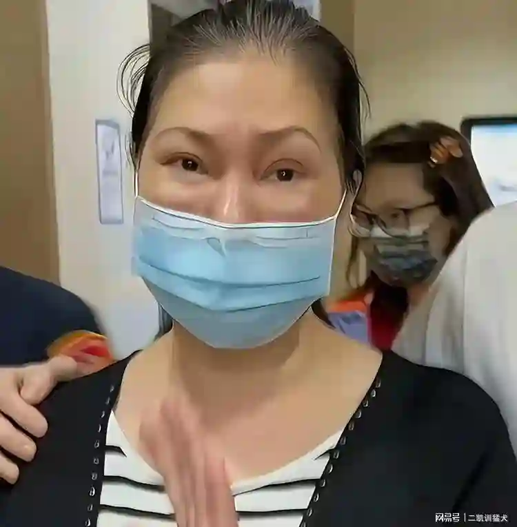 S妈倒下了！现身医院打强心针，S家人是该“放弃”具俊晔了！