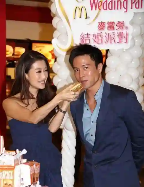她曾一年更换7任男友，肆意妄为未婚生女，如今四十二岁无人敢娶