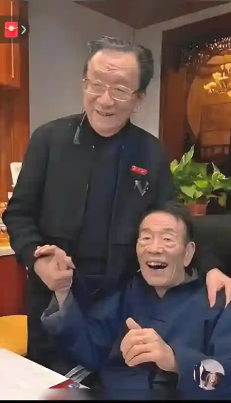 抓马！老汪喊话侯耀华：你敢刮了老杨家，踩缝纫机的事给你曝出来