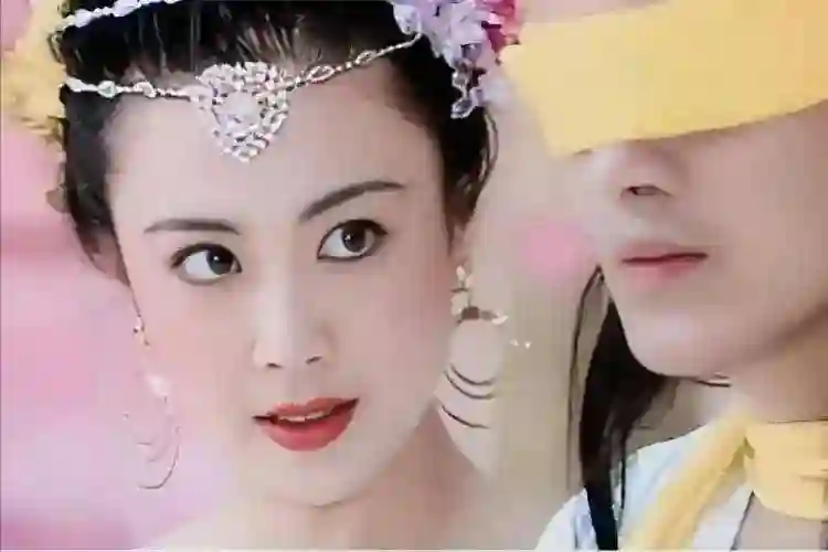 面相全变了！再看62岁李玲玉和61岁傅艺伟，才明白两人差别在哪