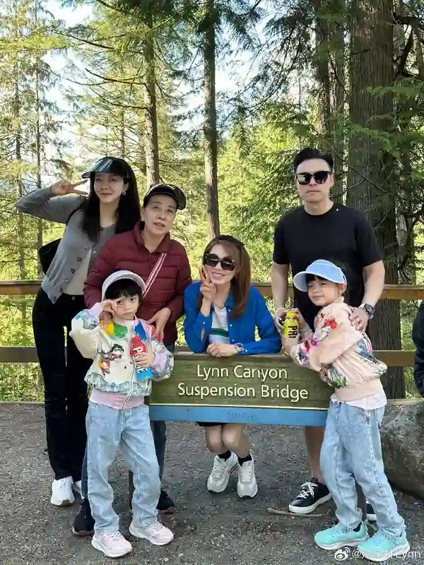 好久不见熊黛林，双胞胎女儿差距越来越大？