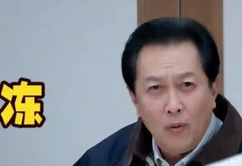历经三十五载，73岁唐国强终于迎来报应，原配孙涛得以安息