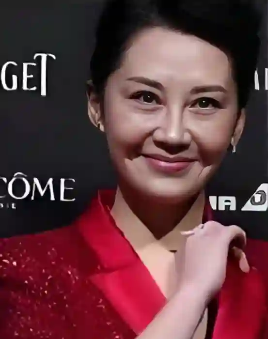 无滤镜大变样，许晴满脸沟壑，海清头发不多，谢霆锋像个小老头