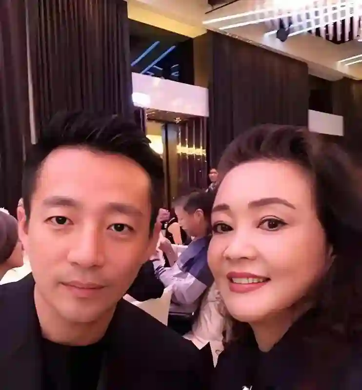 大S离世5个月，这一次“幸灾乐祸”的张兰，终究没给她留一丝体面