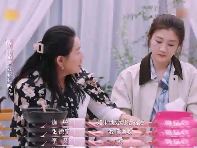 离婚后，杨子对黄圣依的伤害一直在延续，黄圣依妈妈也深受其害