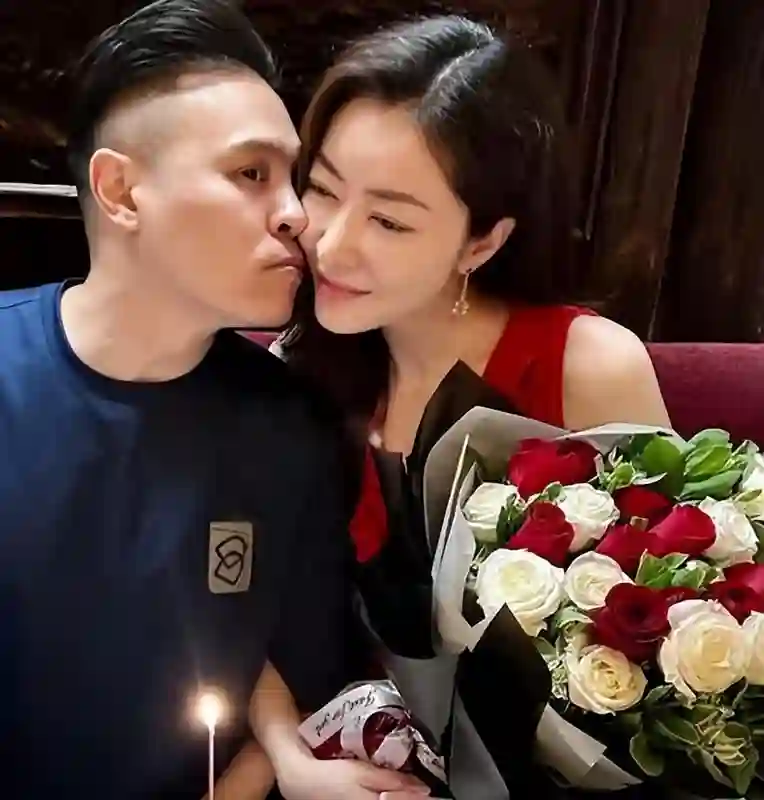 原来郭富城没说谎，44岁丑闻缠身的熊黛林，已走上另一条上坡路