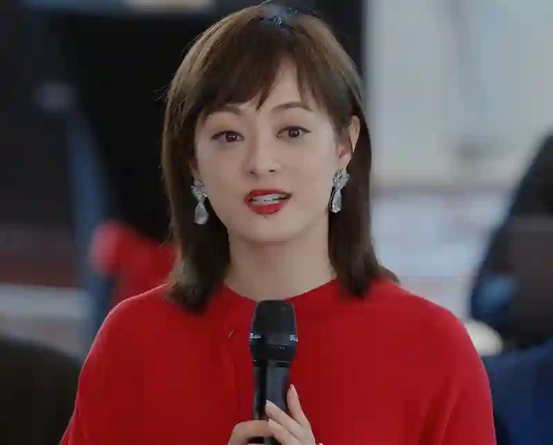 原来孙俪当初没说谎，看了央视镜头才发现，董子健的面相早就变了