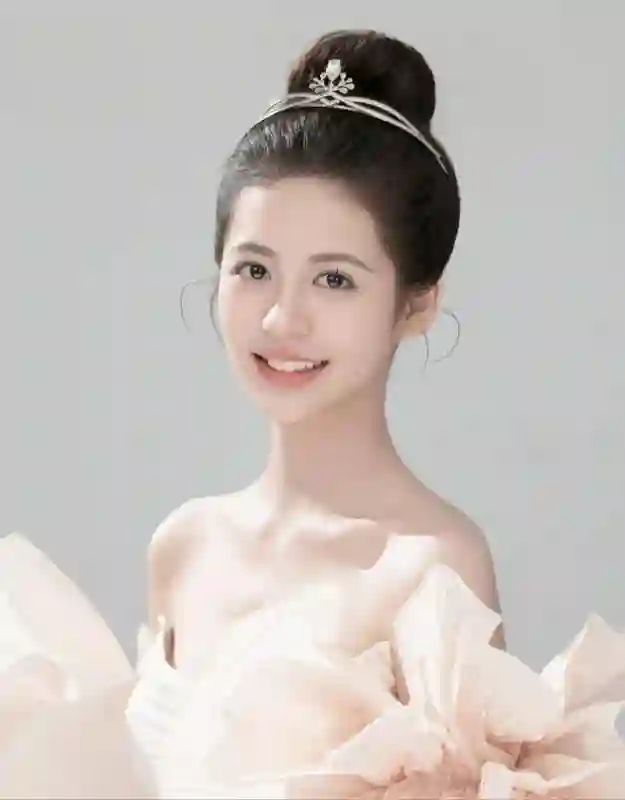 翁虹自曝与老公1年见1次，小别胜新婚，直言最美星二代女儿难出道