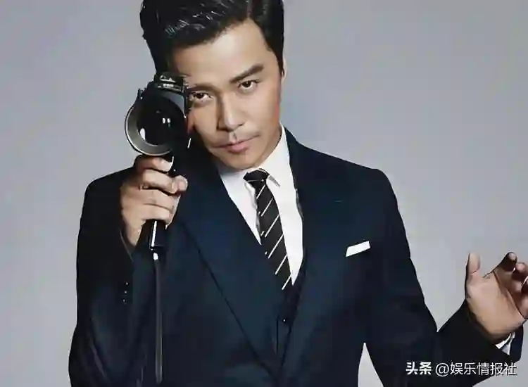 比陈晓更狠的男人出现了，他就是47岁的大导演陈思诚