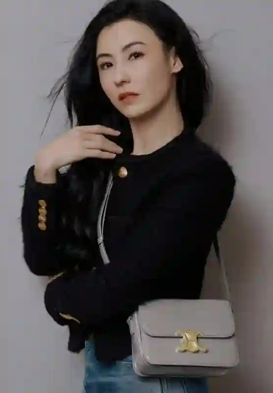 张柏芝首次承认，伤她最深不是陈冠希，是让她3年怀孕5次的男人