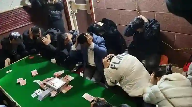 吴启华澳门输光42亿风波，牵出大量明星赌博照，汪峰才是冰山一角