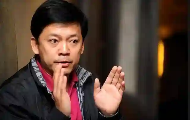 演员何政军：我这辈子最正确的决定，就是娶了个平凡的妻子