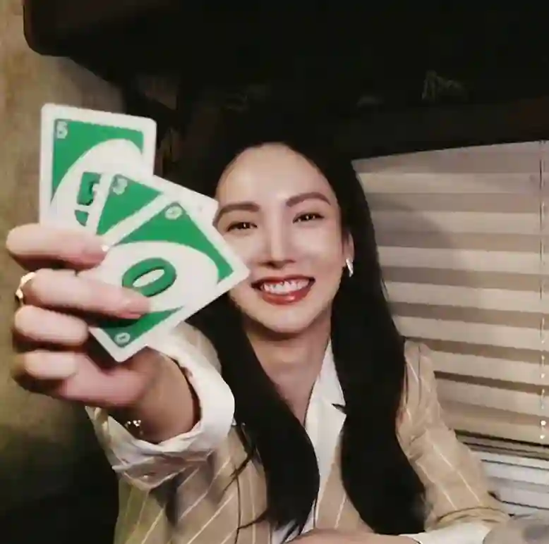 金晨颜值大变，模样引发热议，之前状态一落千丈！