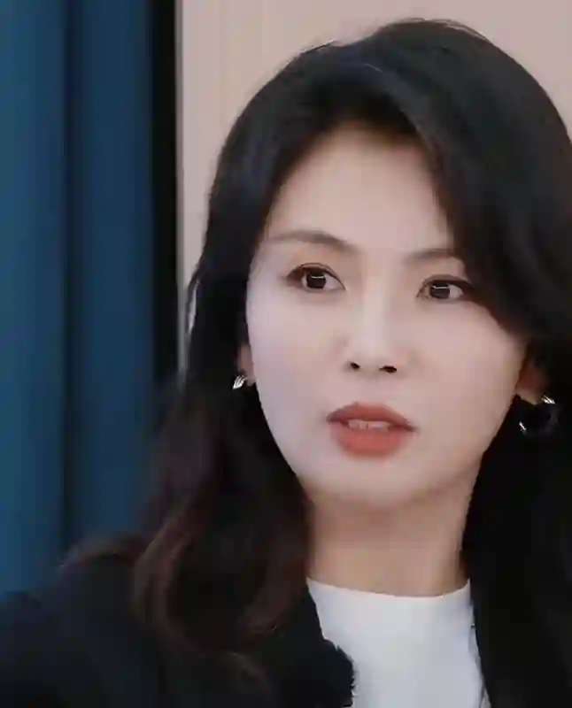 哈尼克孜因美貌被刷，因平凡也被删，真相令人唏嘘