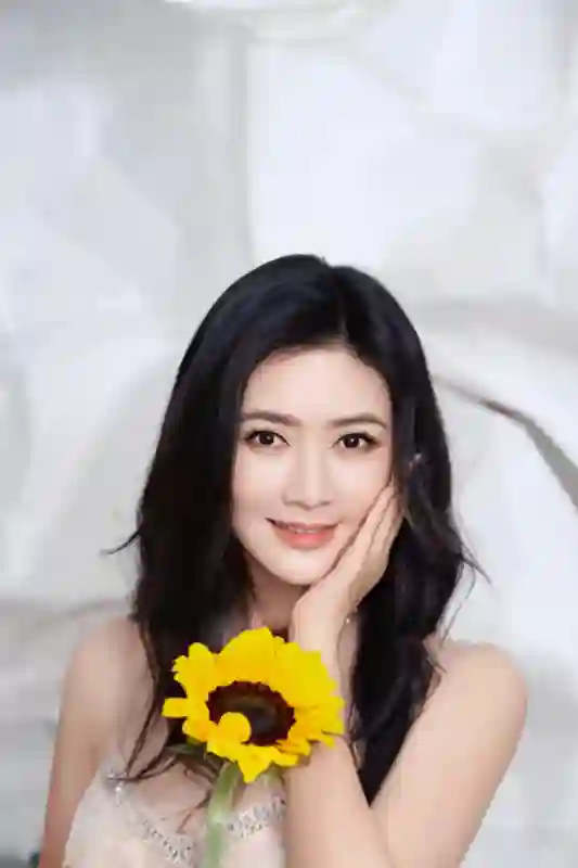 著名演员田海蓉亮相大影节，寄语青年影人勇敢追梦