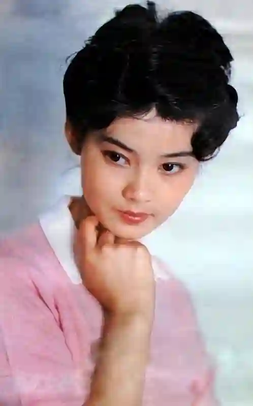 适合演“贵妇”的4位女星，个个天生富贵相，演不了穷人