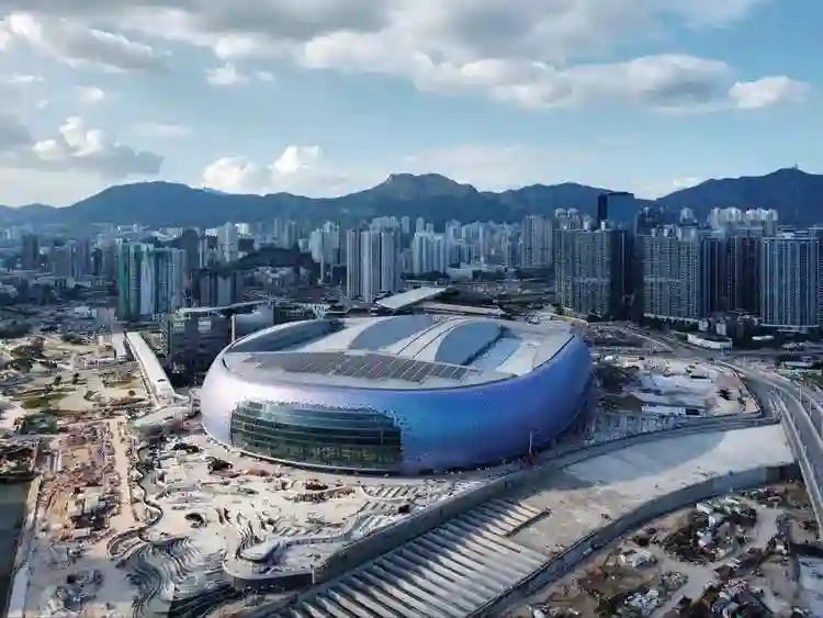王菲窦唯北京往事：青春时爱上的人，要用多少个十年才能释怀？