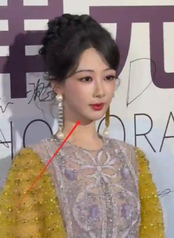 这一夜！孙俪更嫩了，林志玲皮包骨，海陆性感，我却被杨紫惊艳了