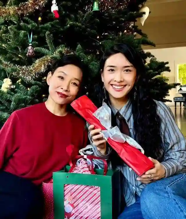 陈冲小女儿许文珊，也是极少数美过明星妈妈的星二代