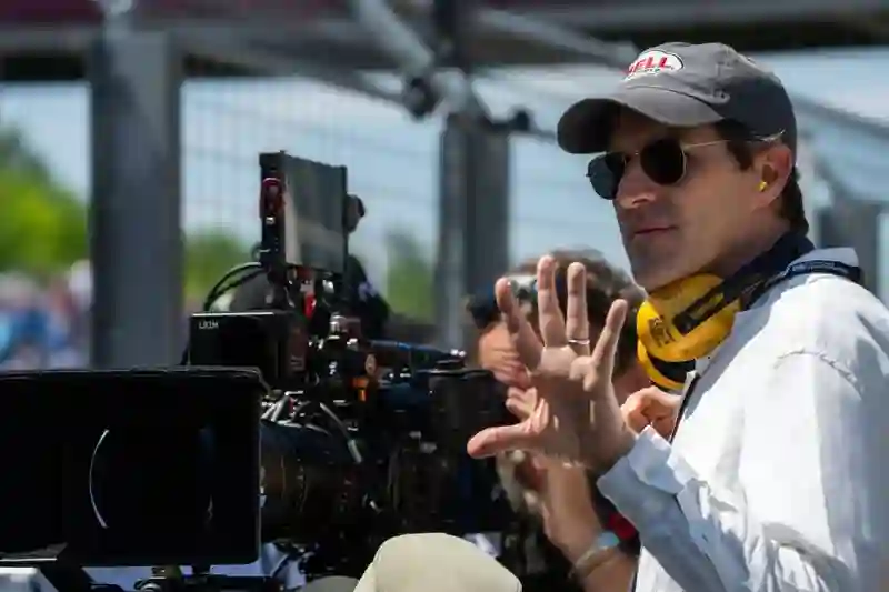 《F1》电影：布拉德·皮特主演，价值3亿刀的iPhone广告