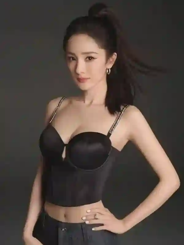 杨幂，这身材也太顶了，形象多变