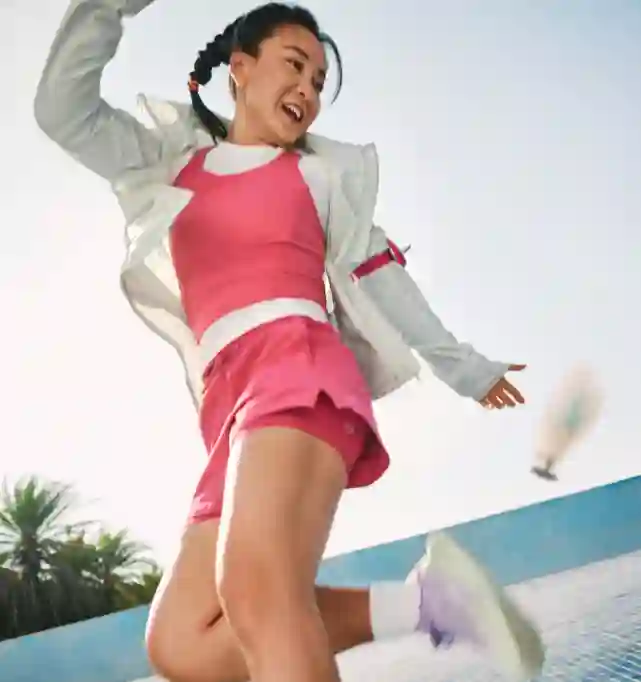 贾玲网球照出圈！肌肉线条太抢眼，杨紫客串《转念花开》引期待！