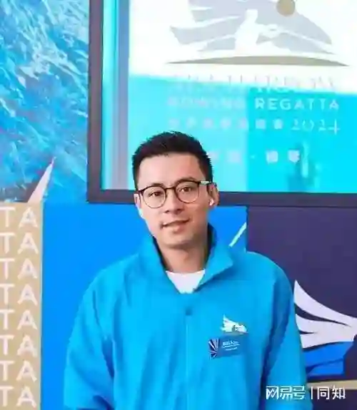 霍震霆曝小儿子已完婚，很满意泰国儿媳，网友：就霍启山孤身一人