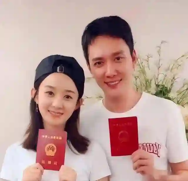 离婚刚4年，高调宣布喜讯的赵丽颖，已经是冯绍峰高攀不起的存在