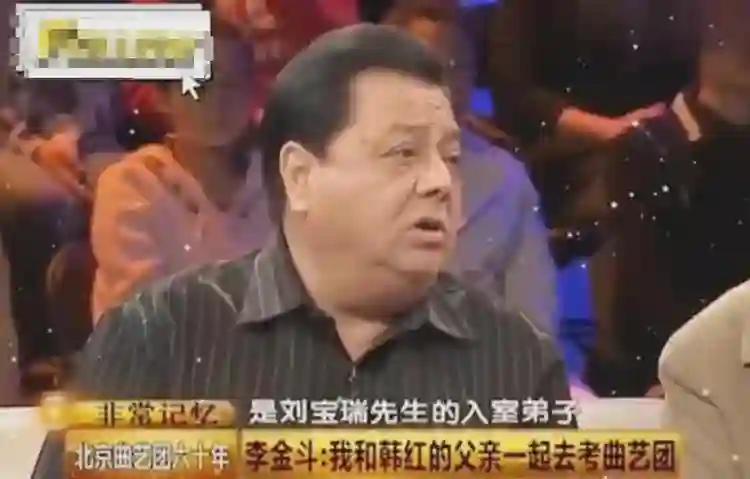 “骗”了我们30年，韩红父亲竟是家喻户晓的他，难怪都不敢得罪她