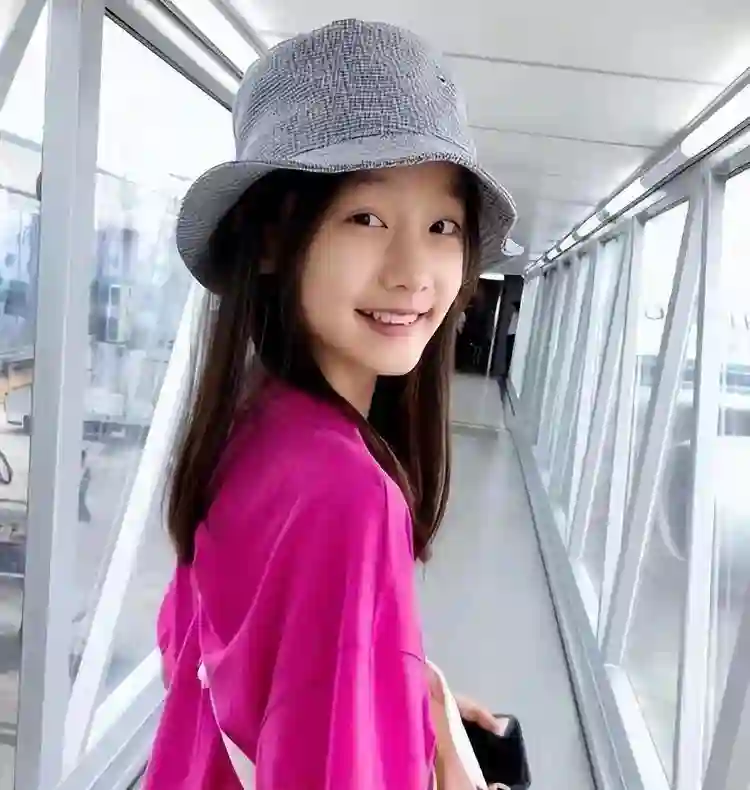 被封杀4年后，赵薇的海外资产被曝光，难怪她能走这么干脆利落！