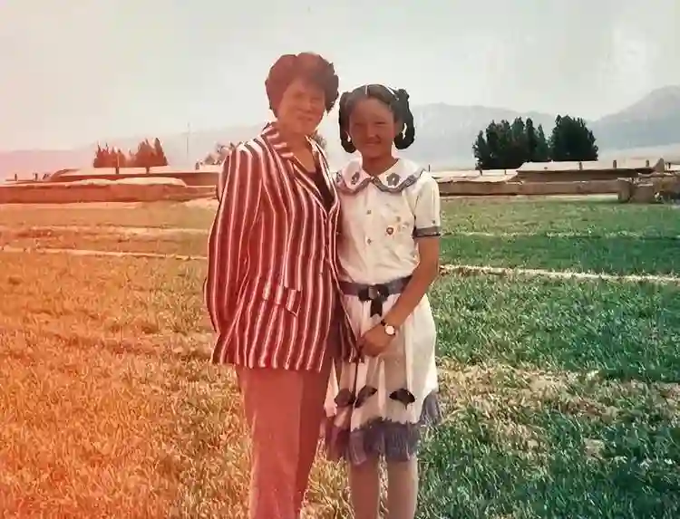 森林北携母亲回哈密老家，自曝自己是农村人！汪峰眼光真不错！