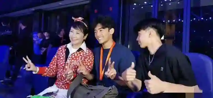 王菲做梦都没想到，14年后谢霆锋会心系两个儿子，张柏芝成赢家
