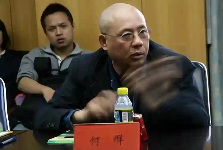 嫁大13岁名导被捧红，丈夫病逝后不愿再演戏，今55岁未婚无子嗣