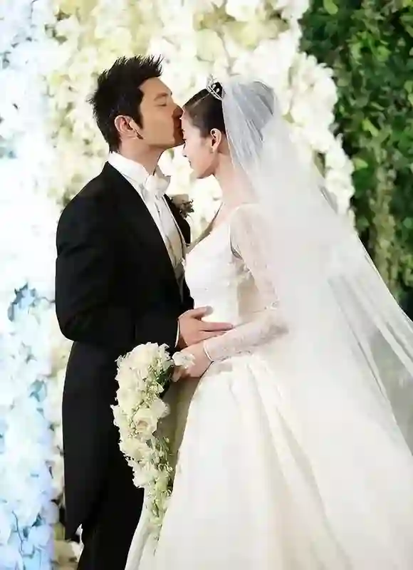 落毛的普思不如鸡？被封杀近1年后，36岁杨颖的尴尬境况显露无疑
