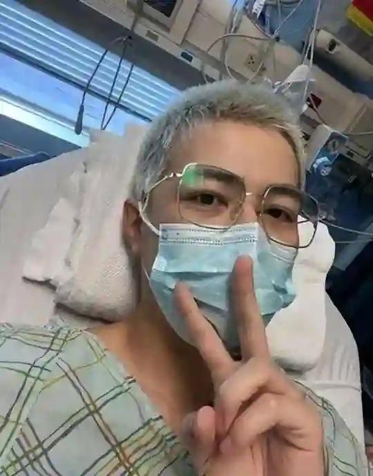 陈学冬消失2年首晒照！头发花白面容憔悴，车祸后遗症如此严重？