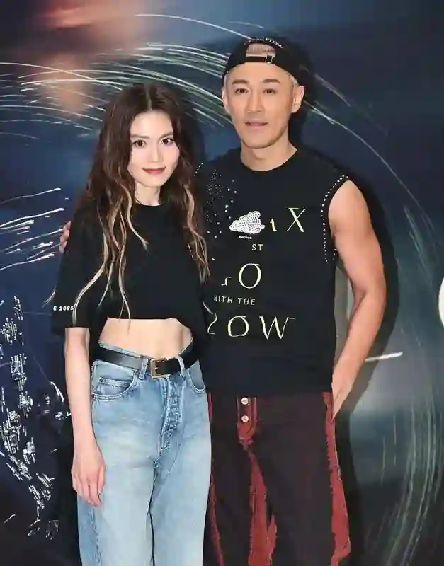 <em>林峯</em>回应激舞表演：老婆深知我专业，无需报备，还安排女儿避开