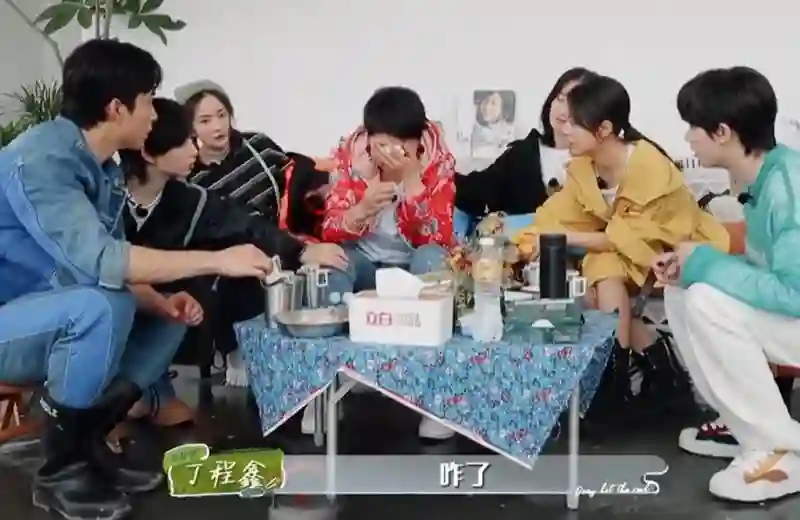 有其母必有其女！仗着亲妈是张凯丽在节目上作妖，网友：未红先黑