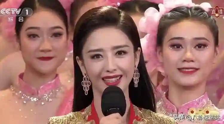 离婚4年，被曝再相信爱情的佟丽娅，终究没给陈思诚留