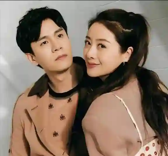 八竿子打不着的4对明星是夫妻，冷门程度超乎想象，太让人感到意外