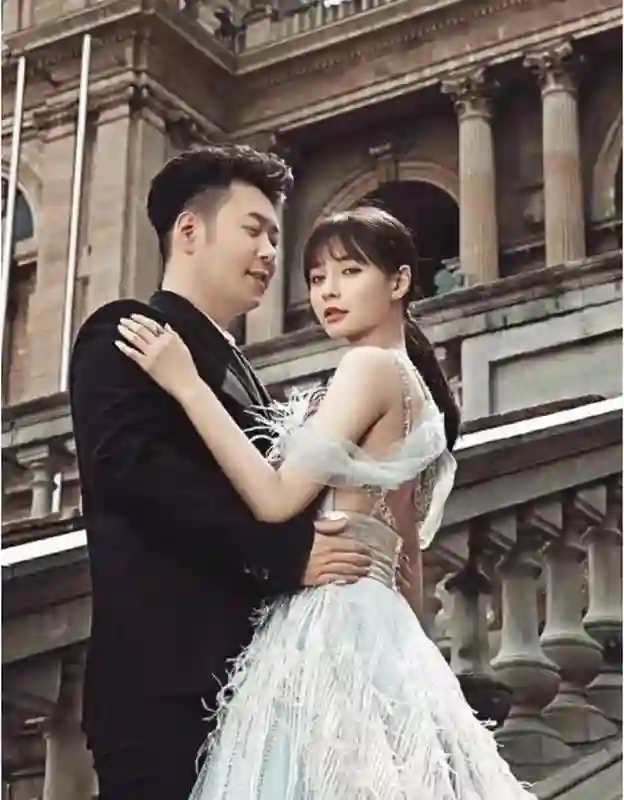苦守9年沈梦辰：豪宅2亿，四保姆伺候，光鲜背后亦有辛酸
