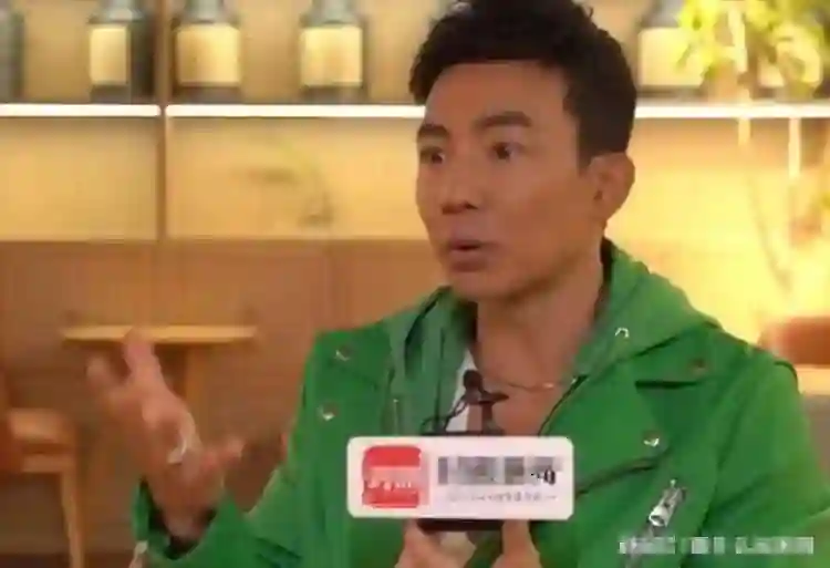 解约原公司，转投周杰伦俩月，报警自证的刘畊宏，给明星敲响了警钟