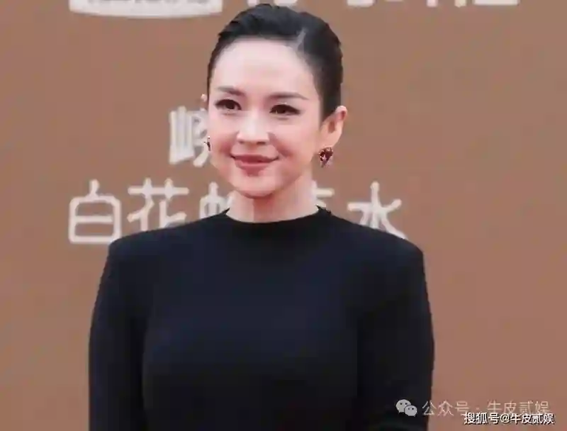 妈呀，华表奖红毯女星生图太真实，一个个像是吃了防腐剂似的