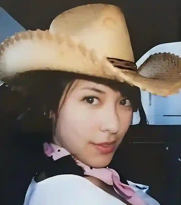 同是姜文的基因，将法国前妻女儿和周韵儿子放在一起，差距太明显